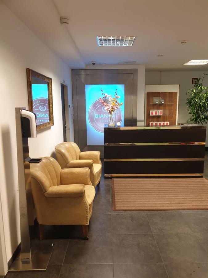 Bookvienna "Jim" Apartments ภายนอก รูปภาพ